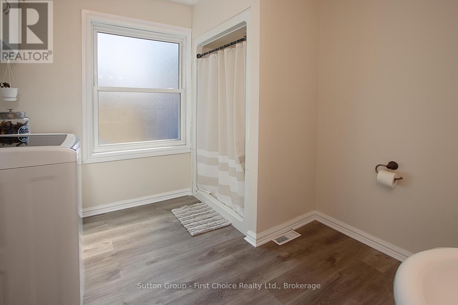 183 Huron Road, Perth South, Ontario  N0K 1X0 - Photo 24 - X12195633