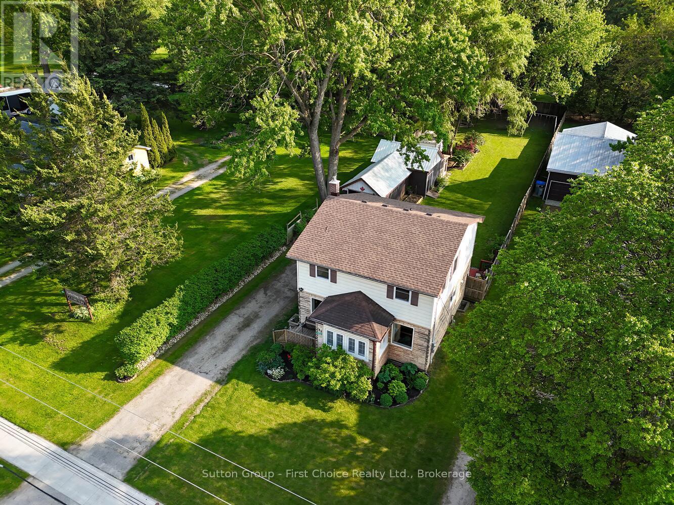 183 Huron Road, Perth South, Ontario  N0K 1X0 - Photo 37 - X12195633