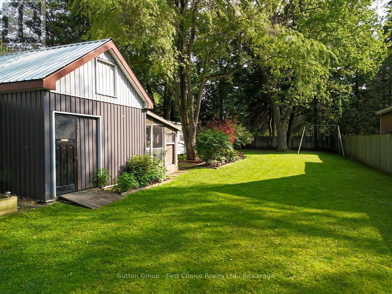 183 Huron Road, Perth South, Ontario  N0K 1X0 - Photo 38 - X12195633