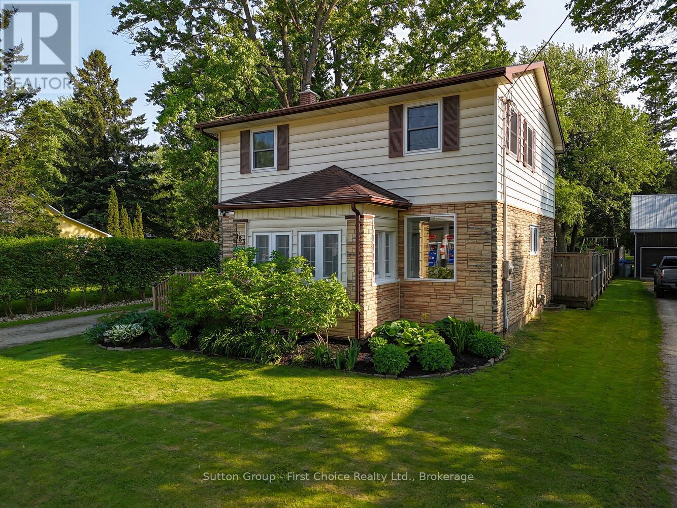 183 Huron Road, Perth South, Ontario  N0K 1X0 - Photo 4 - X12195633