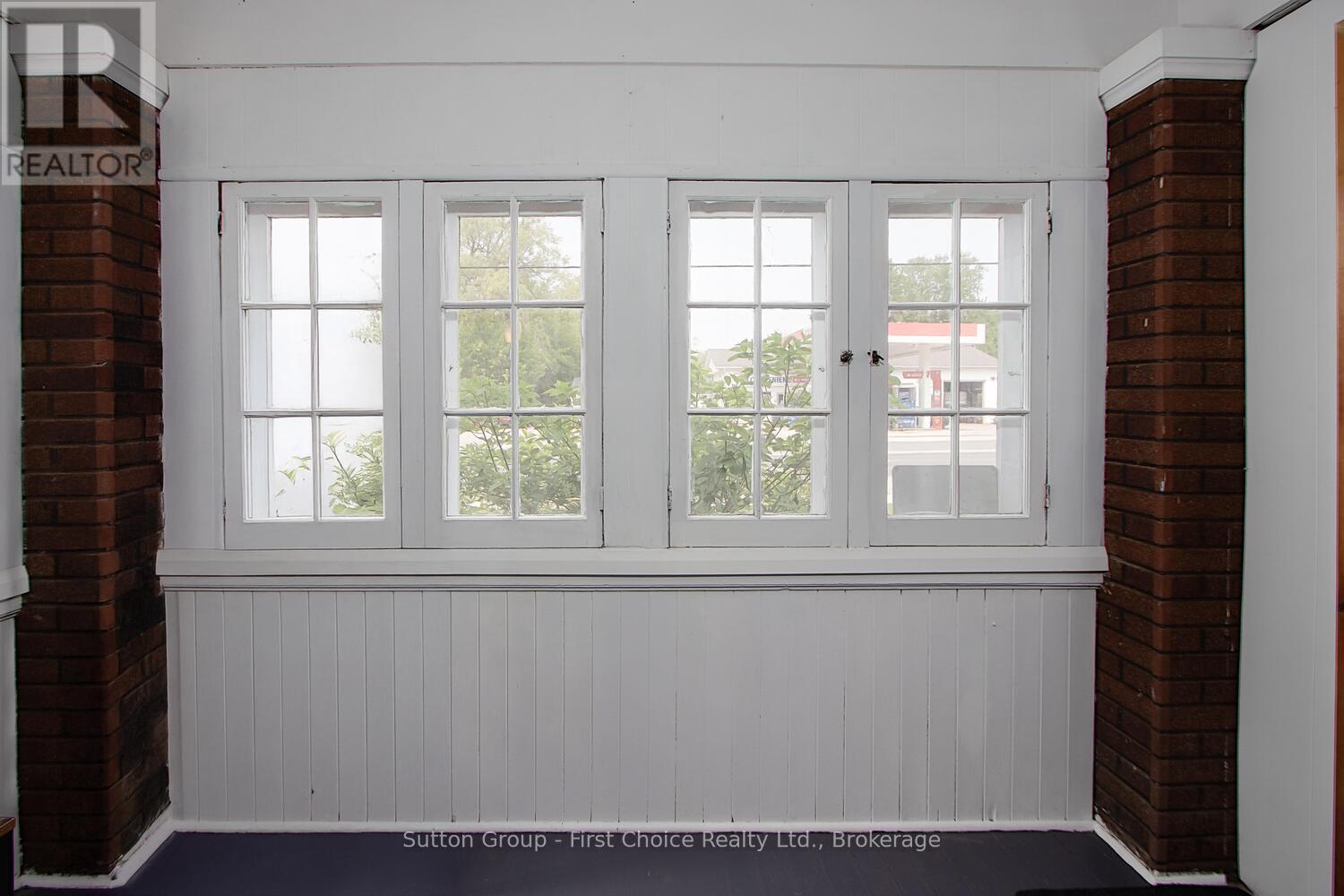 183 Huron Road, Perth South, Ontario  N0K 1X0 - Photo 9 - X12195633