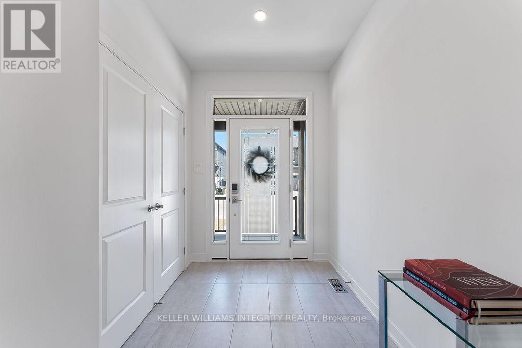81 Heirloom Street, Ottawa, Ontario  K4M 0L2 - Photo 5 - X12195584