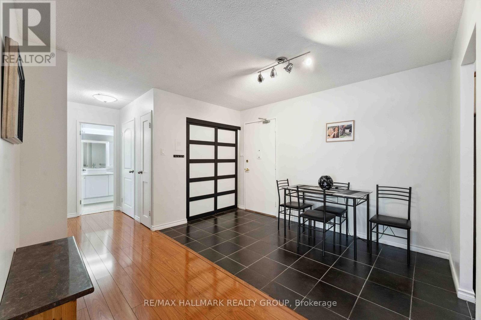 158c Mcarthur Avenue S, Ottawa, Ontario  K1L 8E7 - Photo 7 - X12195635