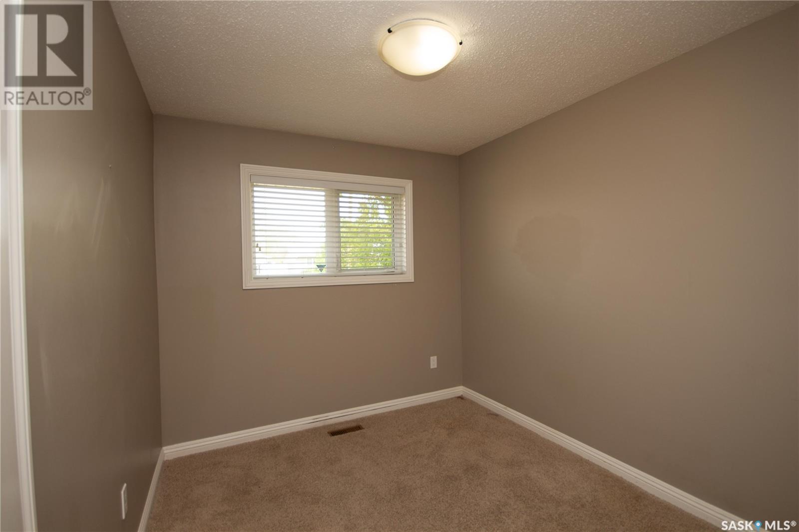 141 18th Street, Battleford, Saskatchewan  S0M 0E0 - Photo 10 - SK008087