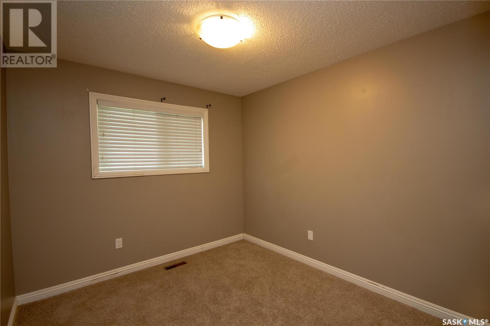 141 18th Street, Battleford, Saskatchewan  S0M 0E0 - Photo 12 - SK008087
