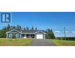 6 Kingsway Drive, New Perth, Ca
