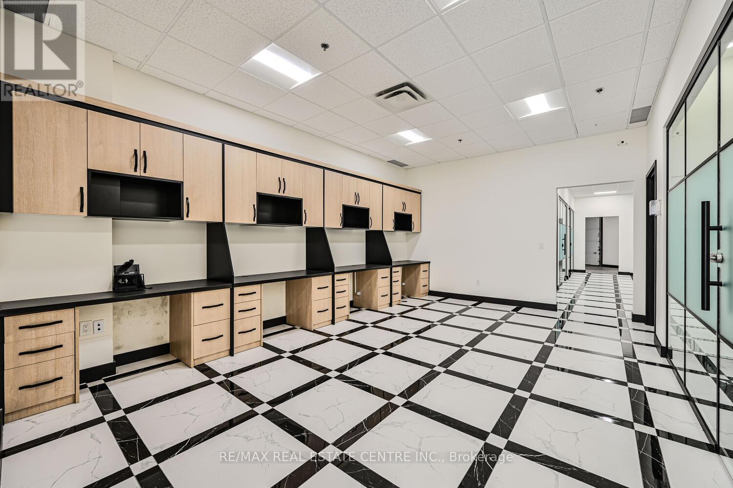22 - 2565 Steeles Avenue E, Brampton (Steeles Industrial), Ontario  L6T 4L6 - Photo 18 - W12195255