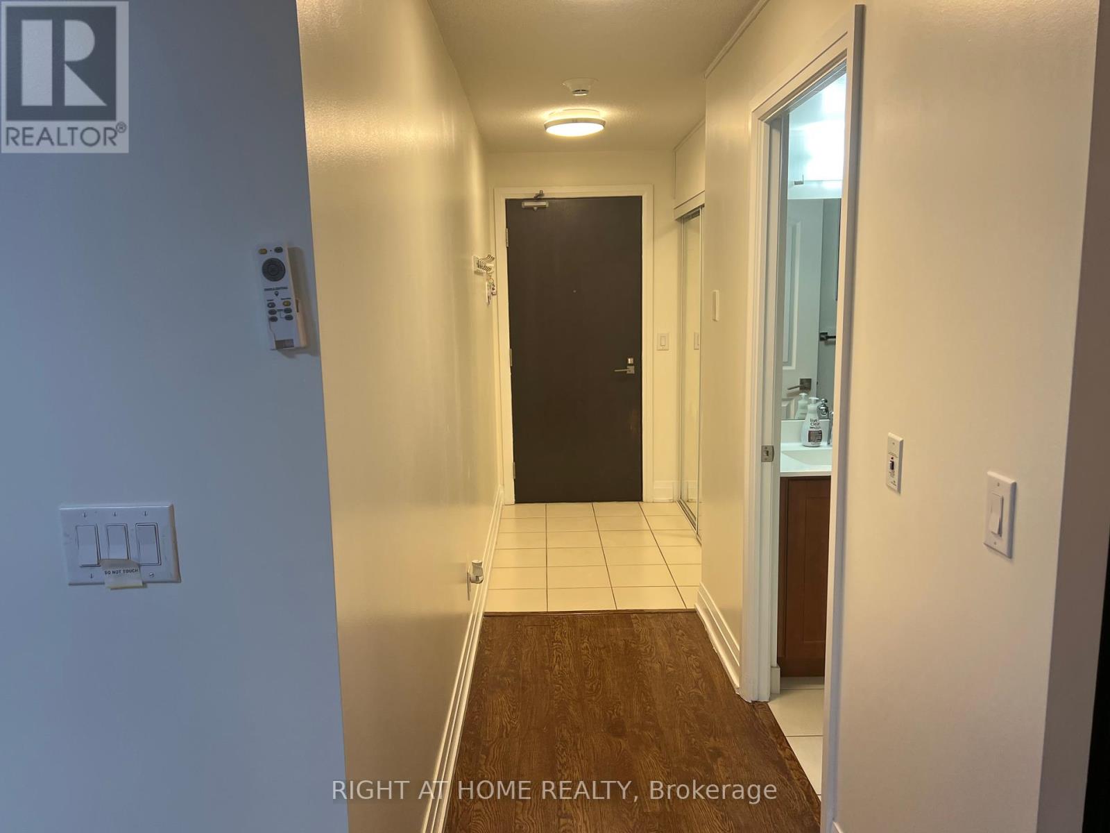 1203 - 1060 Sheppard Avenue W, Toronto, Ontario  M3J 0G7 - Photo 2 - W12195260