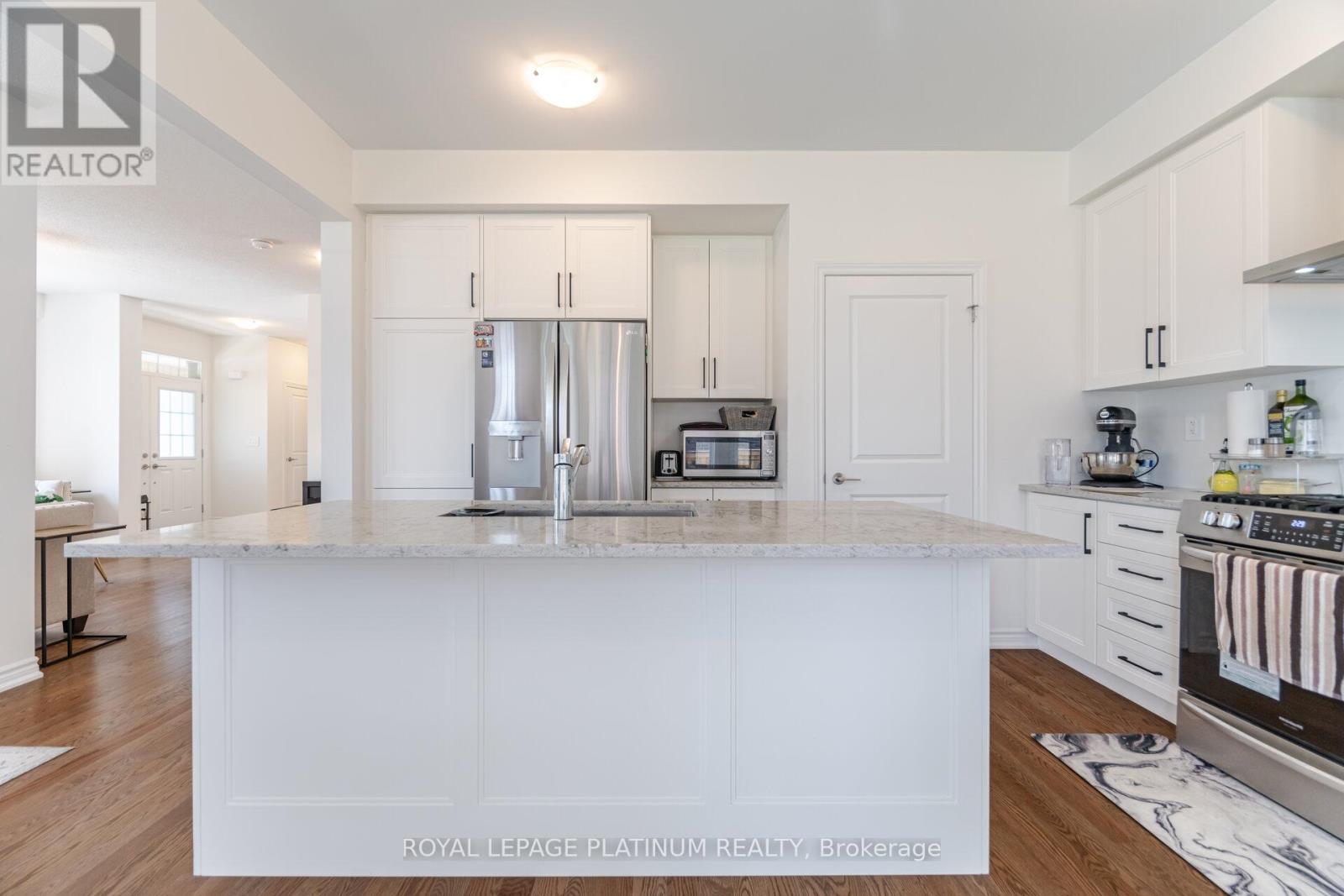 1454 Kitchen Court, Milton (Mi Rural Milton), Ontario  L9E 1T6 - Photo 12 - W12195275