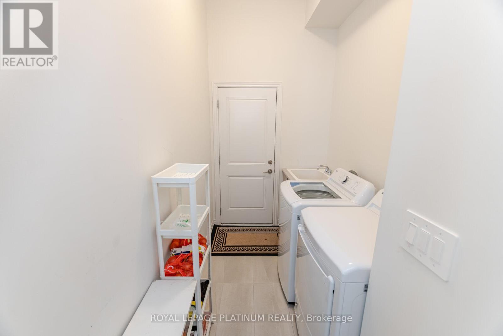 1454 Kitchen Court, Milton, Ontario  L9E 1T6 - Photo 20 - W12195275