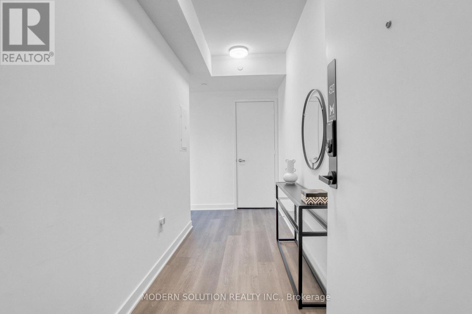 4510 - 3900 Confederation Parkway, Mississauga (City Centre), Ontario  L5B 0M3 - Photo 8 - W12195283