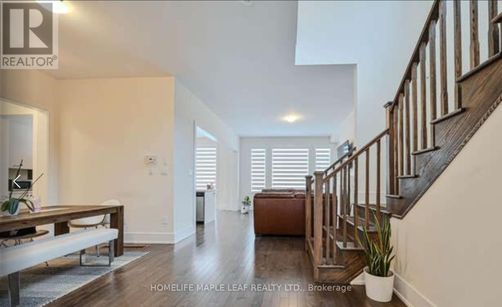 20 Spinland Street, Caledon, Ontario  L2C 4K4 - Photo 3 - W12195292