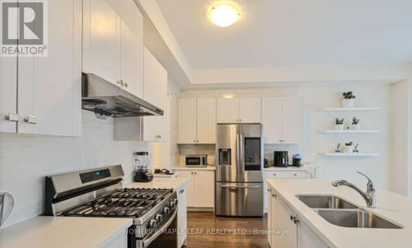 20 Spinland Street, Caledon, Ontario  L2C 4K4 - Photo 6 - W12195292