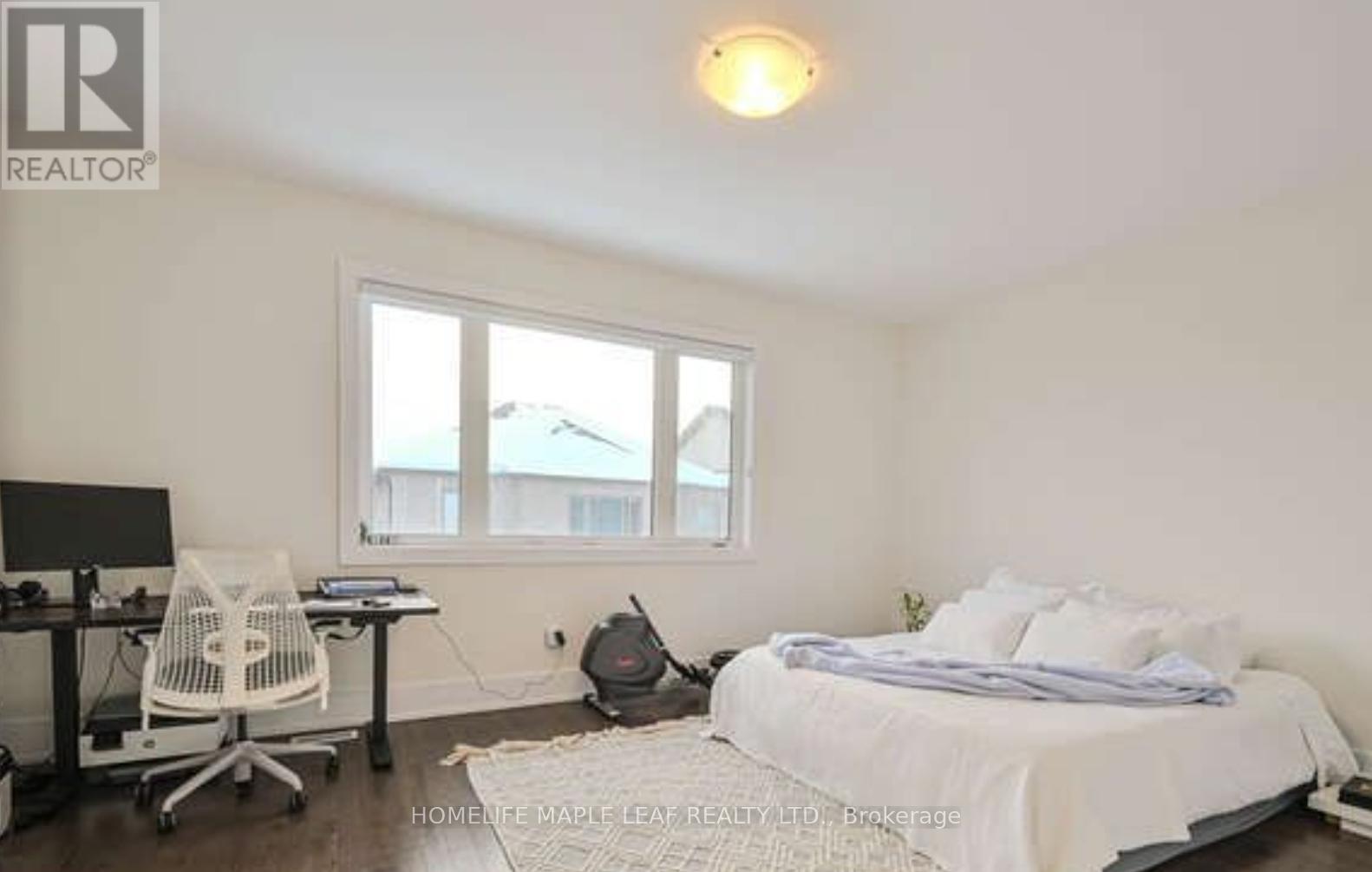 20 Spinland Street, Caledon, Ontario  L2C 4K4 - Photo 9 - W12195292