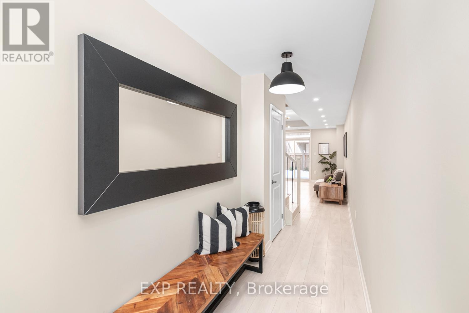 177 Huguenot Road, Oakville (Go Glenorchy), Ontario  L6H 0L4 - Photo 11 - W12195300