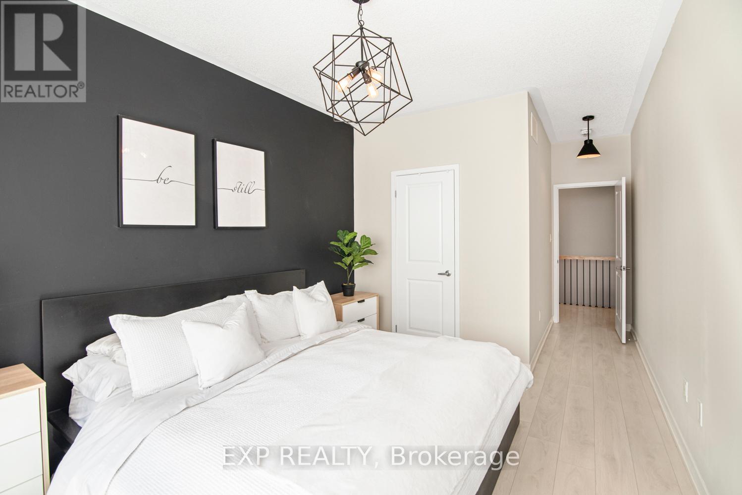 177 Huguenot Road, Oakville (Go Glenorchy), Ontario  L6H 0L4 - Photo 14 - W12195300