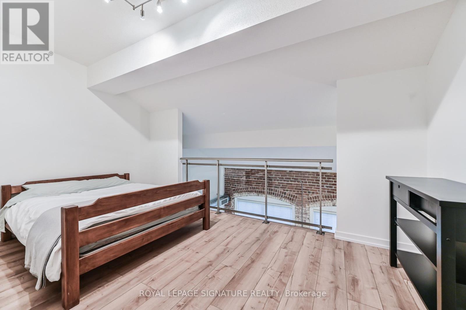 336 - 1100 Lansdowne Avenue, Toronto, Ontario  M6H 4K1 - Photo 11 - W12195332
