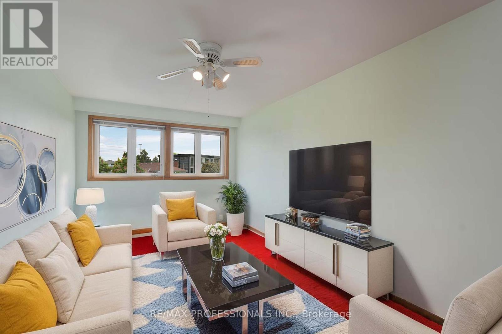 14 Baskerville Crescent, Toronto, Ontario  M9C 1T8 - Photo 18 - W12195351