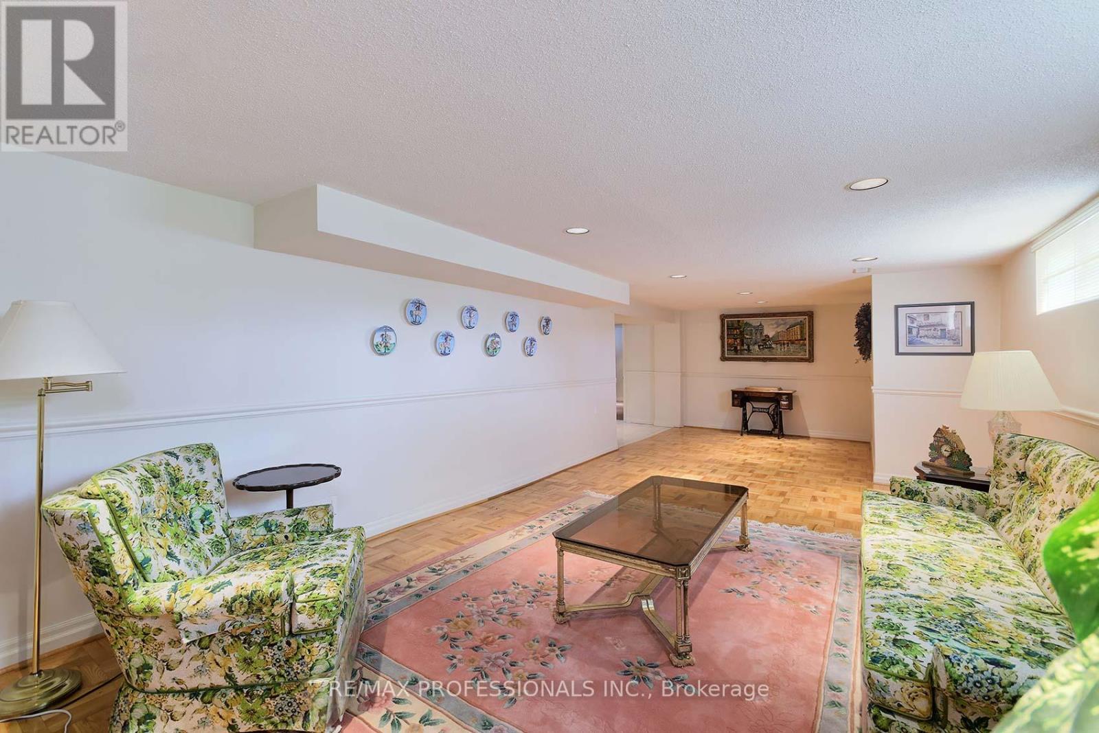 14 Baskerville Crescent, Toronto, Ontario  M9C 1T8 - Photo 22 - W12195351