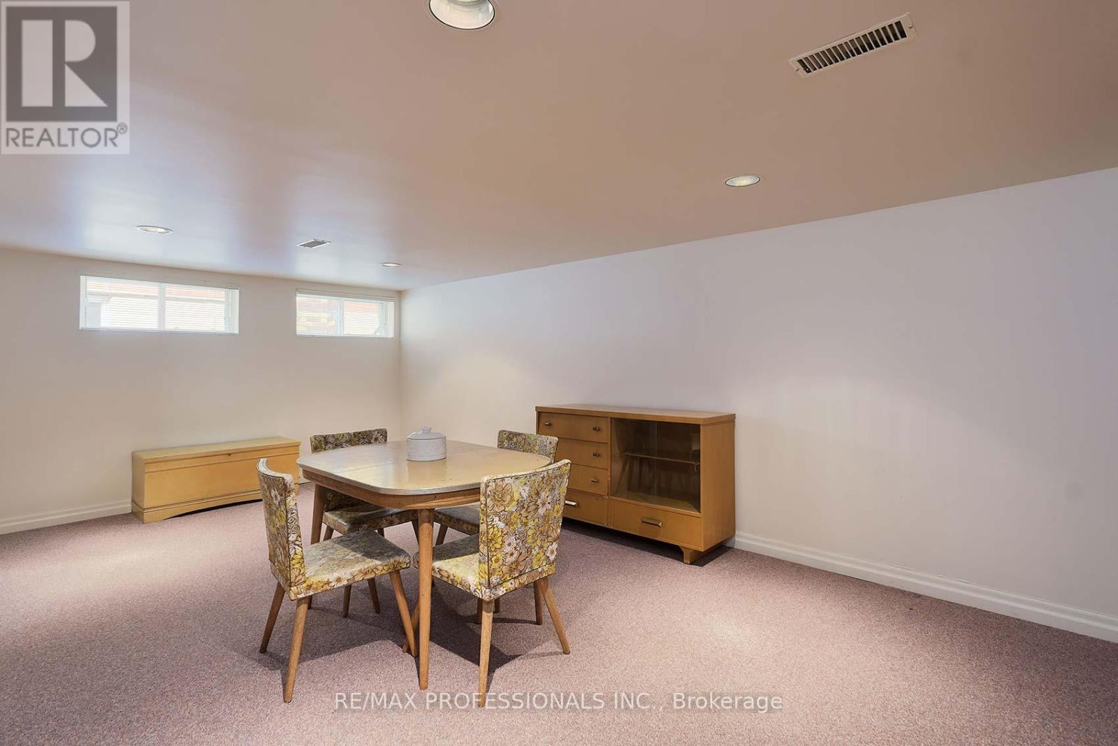 14 Baskerville Crescent, Toronto, Ontario  M9C 1T8 - Photo 24 - W12195351