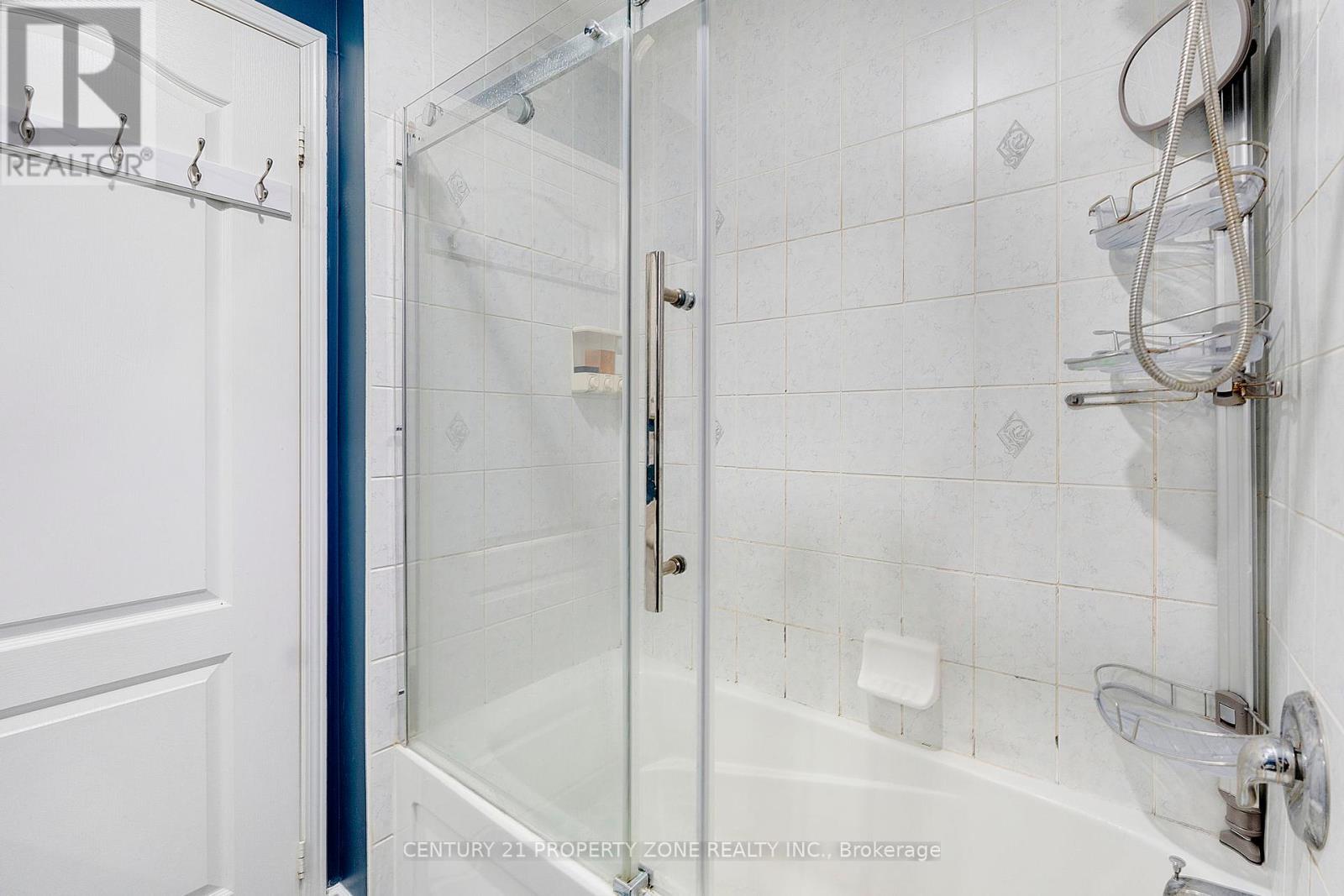 114 Hollingsworth Circle, Brampton, Ontario  L7A 0J5 - Photo 26 - W12195367