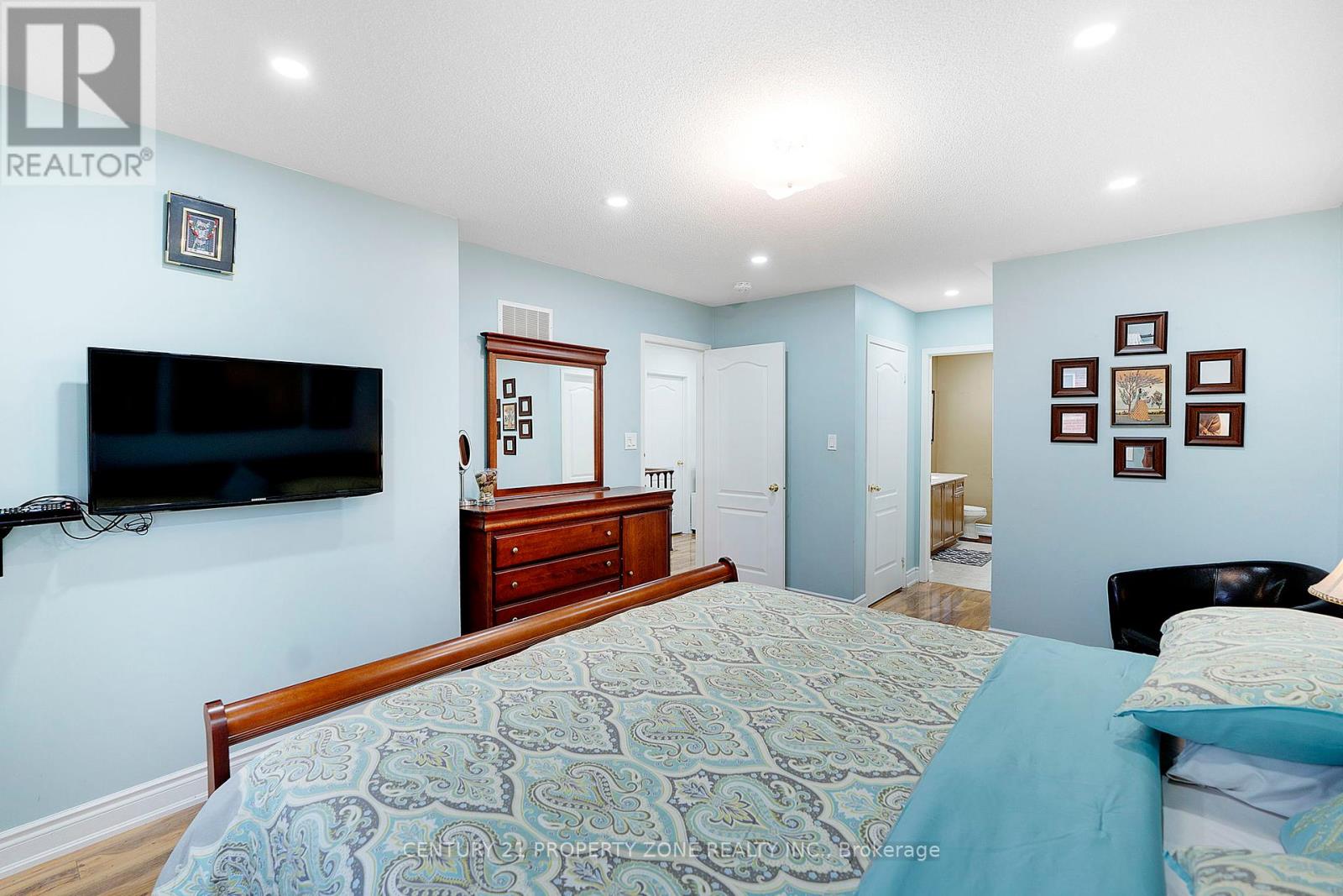 114 Hollingsworth Circle, Brampton, Ontario  L7A 0J5 - Photo 28 - W12195367