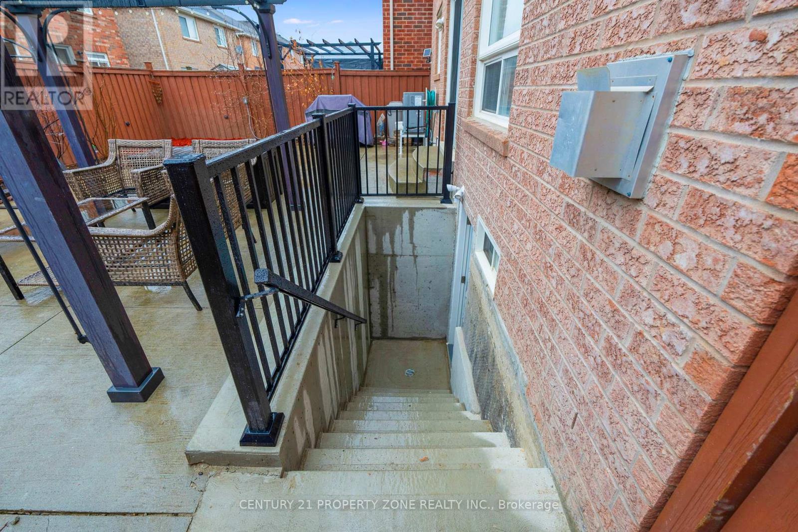 114 Hollingsworth Circle, Brampton, Ontario  L7A 0J5 - Photo 39 - W12195367
