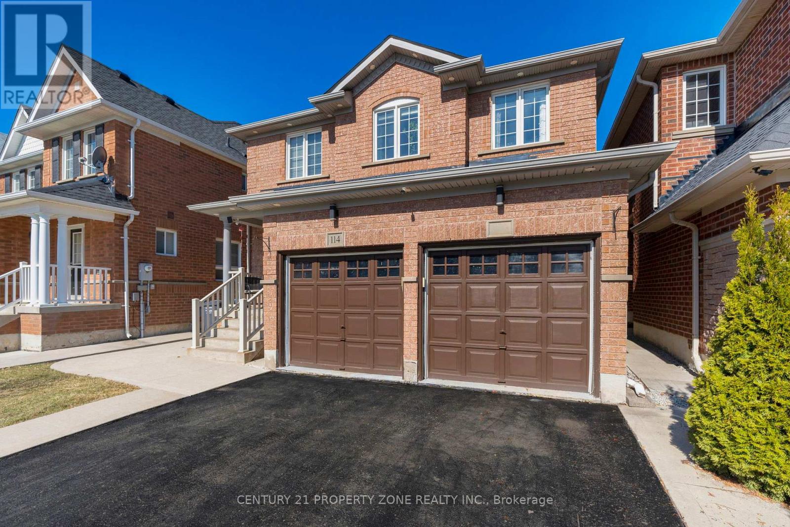 114 Hollingsworth Circle, Brampton, Ontario  L7A 0J5 - Photo 4 - W12195367