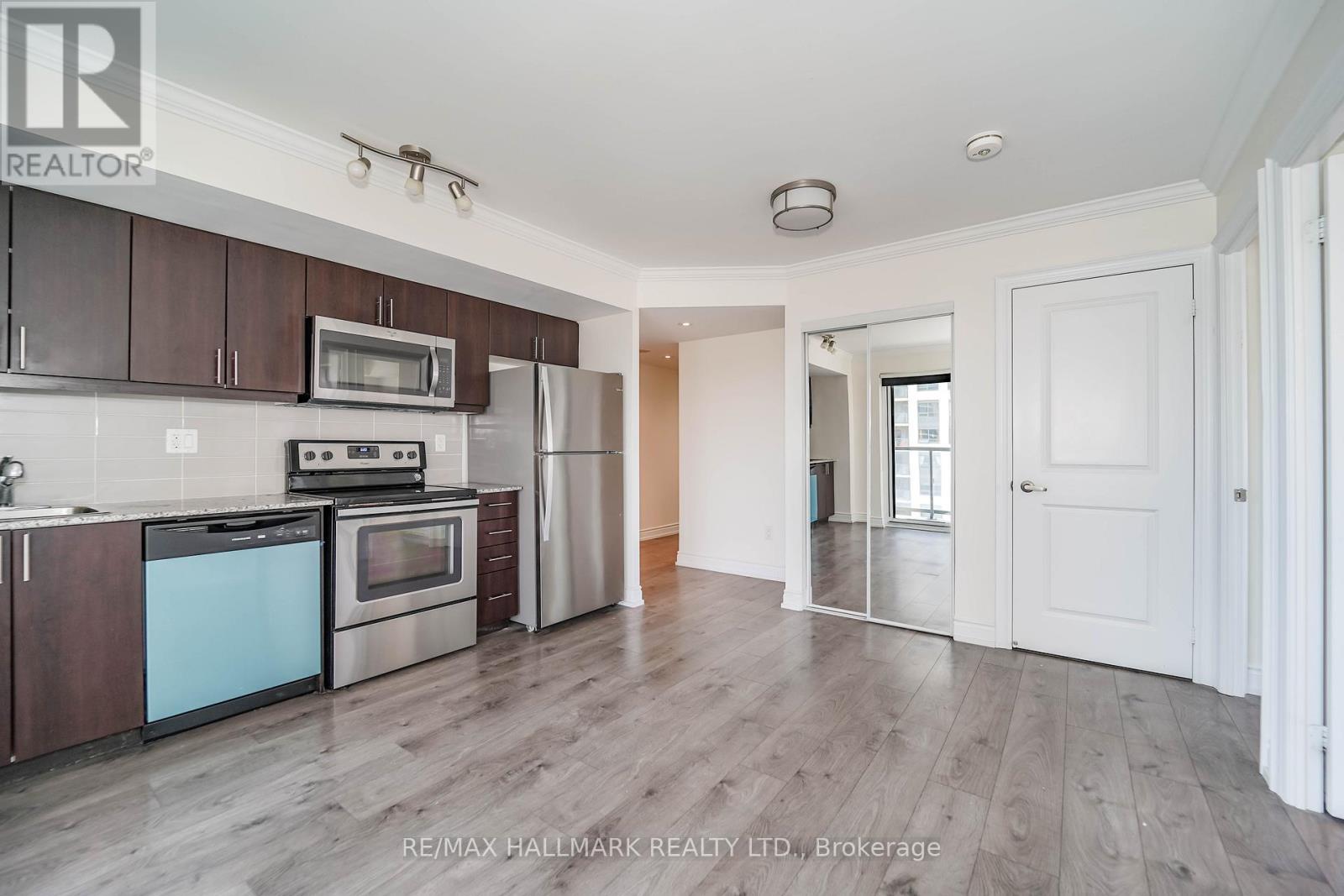1810 - 1420 Dupont Street, Toronto, Ontario  M6H 0C2 - Photo 13 - W12195411