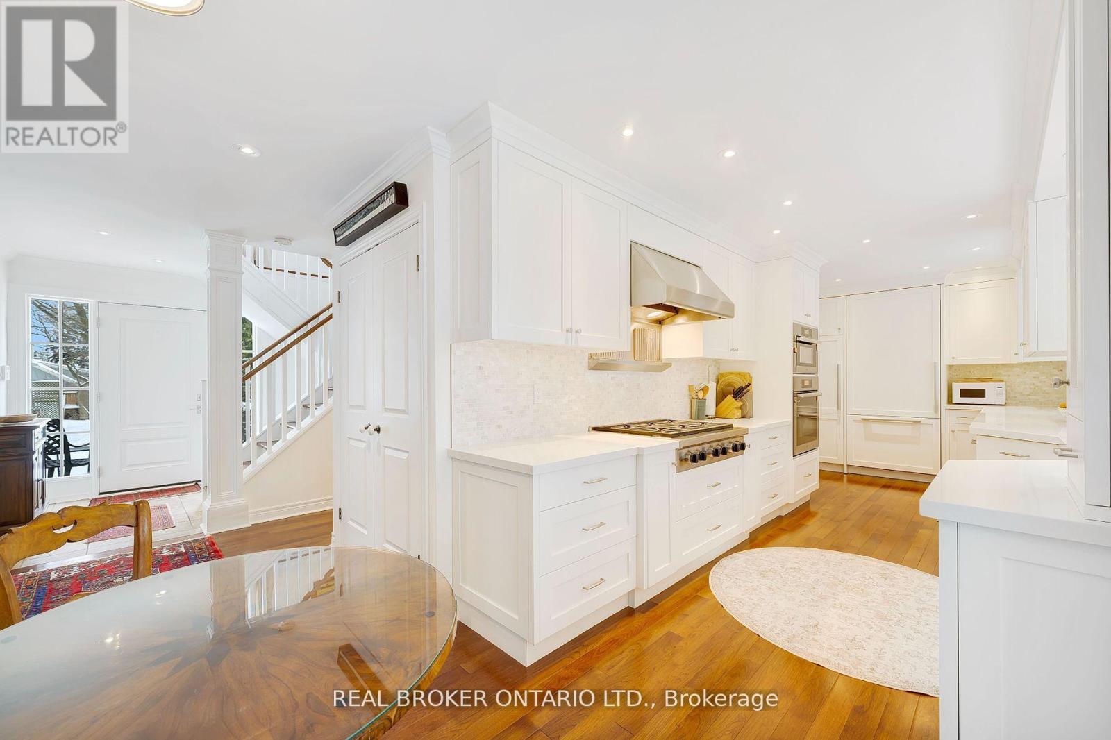 195 William Street, Oakville, Ontario  L6J 1C8 - Photo 6 - W12195412