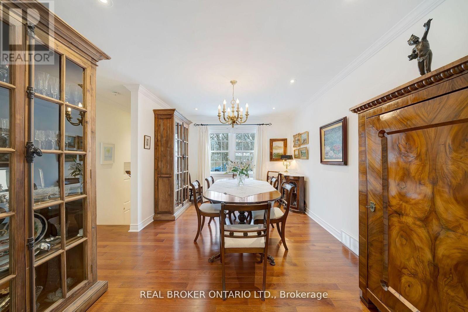 195 William Street, Oakville, Ontario  L6J 1C8 - Photo 8 - W12195412