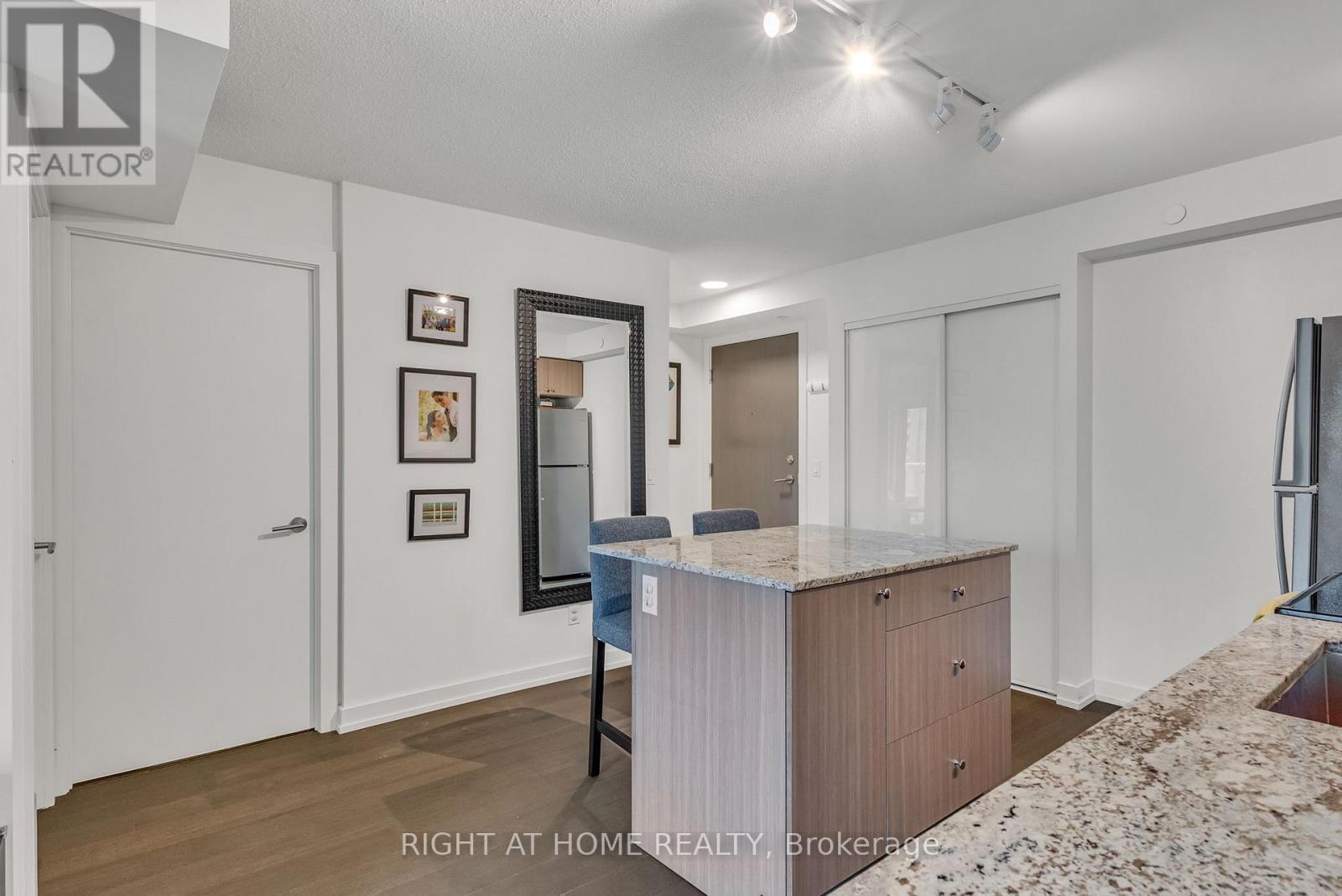 908 - 10 Wilby Crescent, Toronto, Ontario  M9N 0B6 - Photo 13 - W12195422