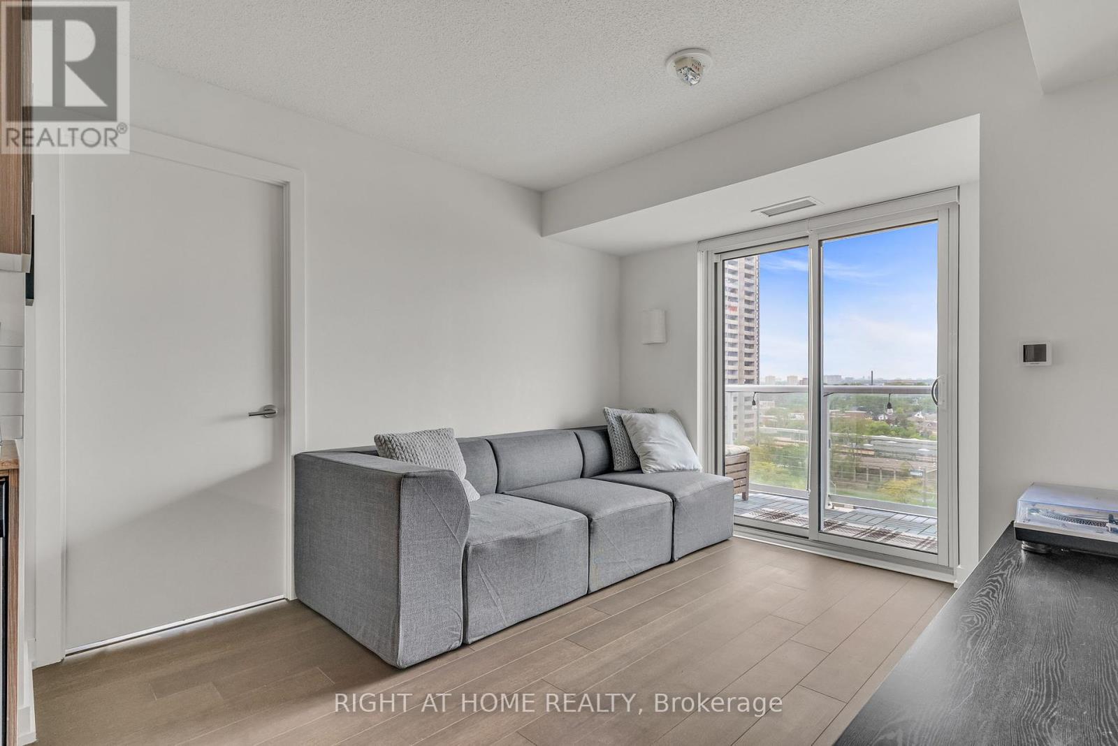 908 - 10 Wilby Crescent, Toronto, Ontario  M9N 0B6 - Photo 20 - W12195422