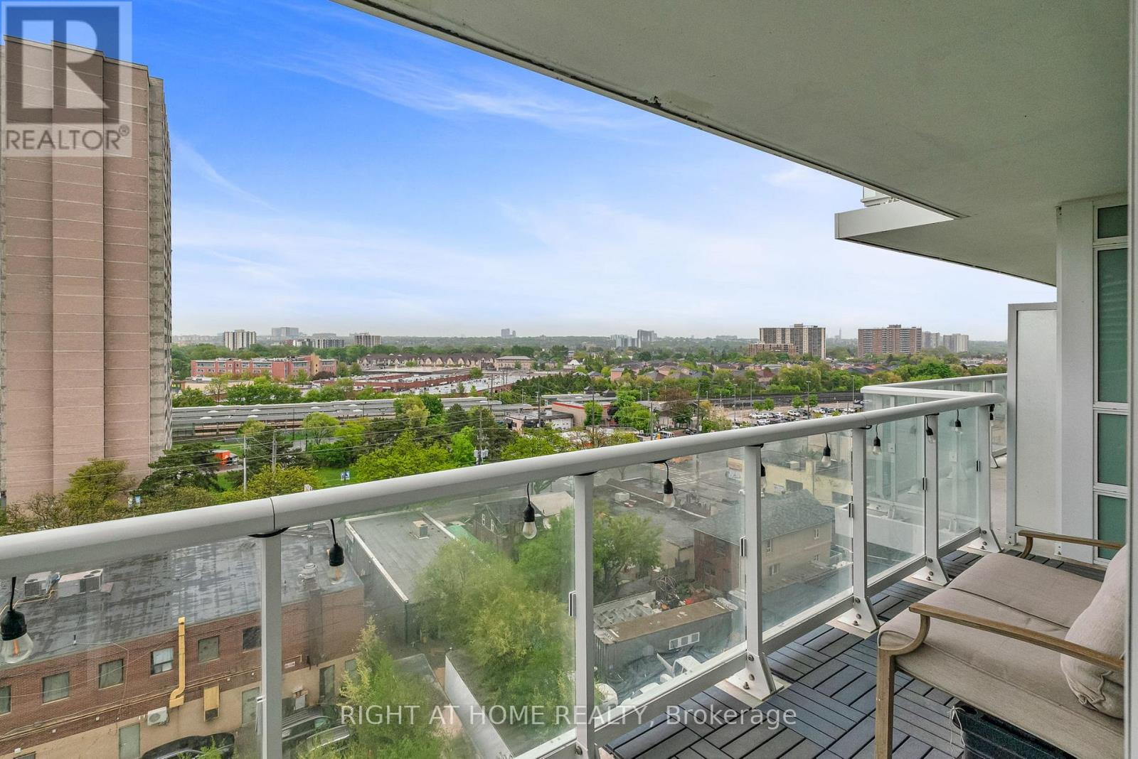 908 - 10 Wilby Crescent, Toronto, Ontario  M9N 0B6 - Photo 30 - W12195422