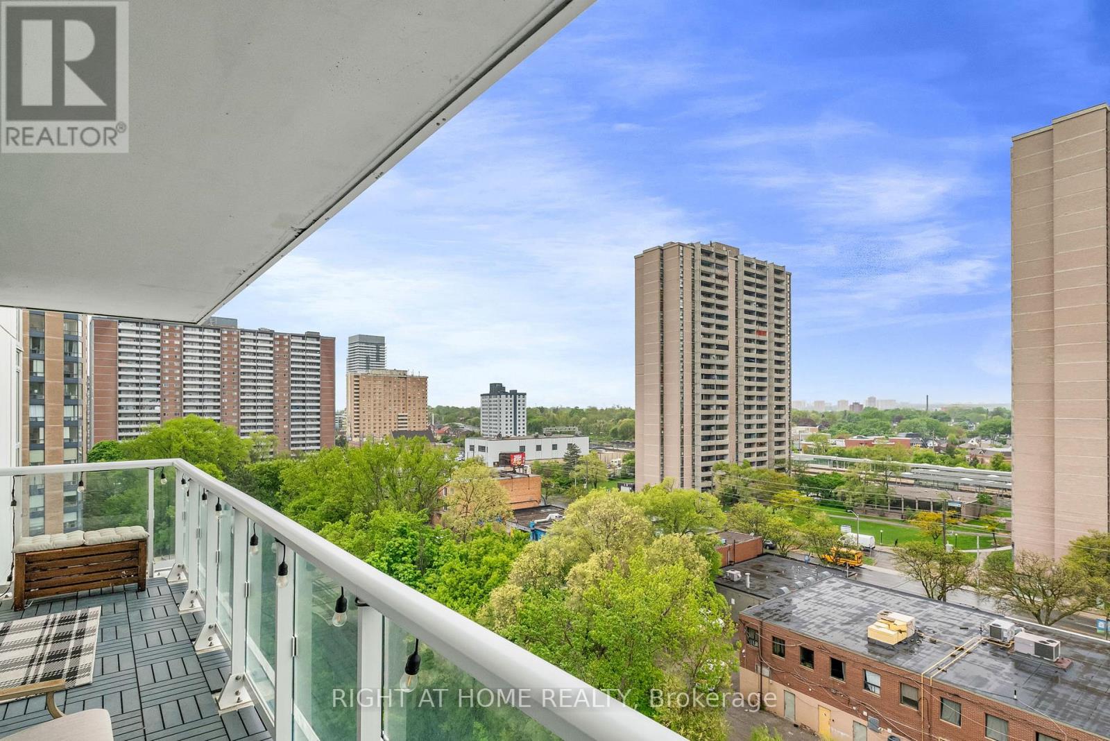 908 - 10 Wilby Crescent, Toronto, Ontario  M9N 0B6 - Photo 9 - W12195422