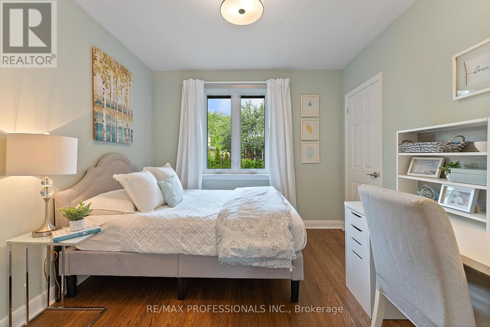 6 Greening Crescent, Toronto, Ontario  M9A 1N8 - Photo 20 - W12195424