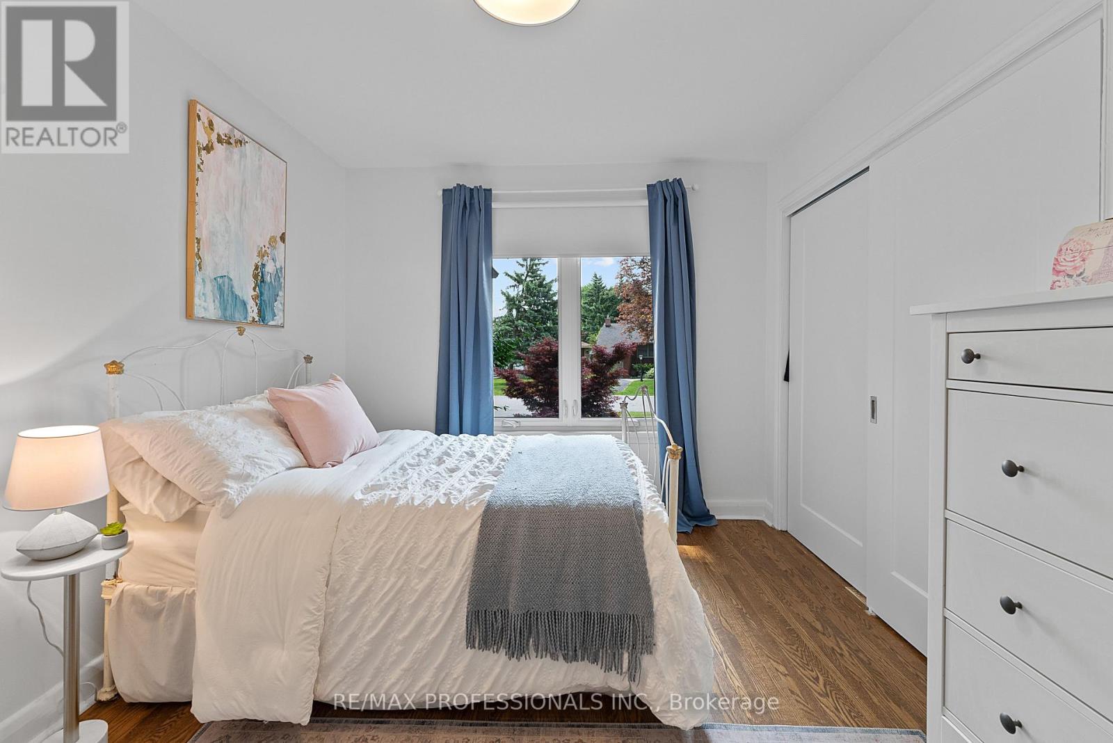 6 Greening Crescent, Toronto, Ontario  M9A 1N8 - Photo 22 - W12195424