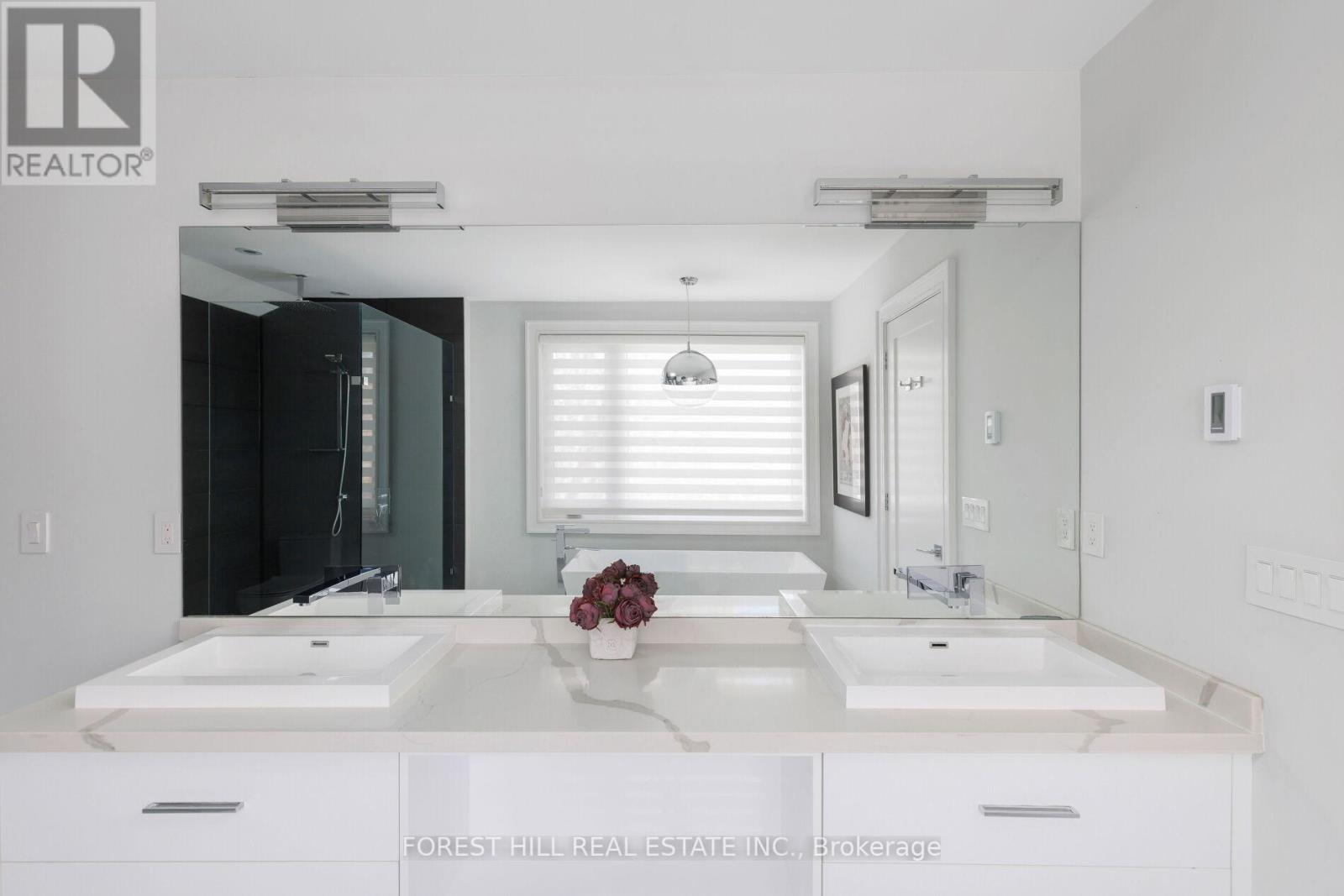 8 Nora Road, Toronto, Ontario  M9A 1C9 - Photo 27 - W12195459
