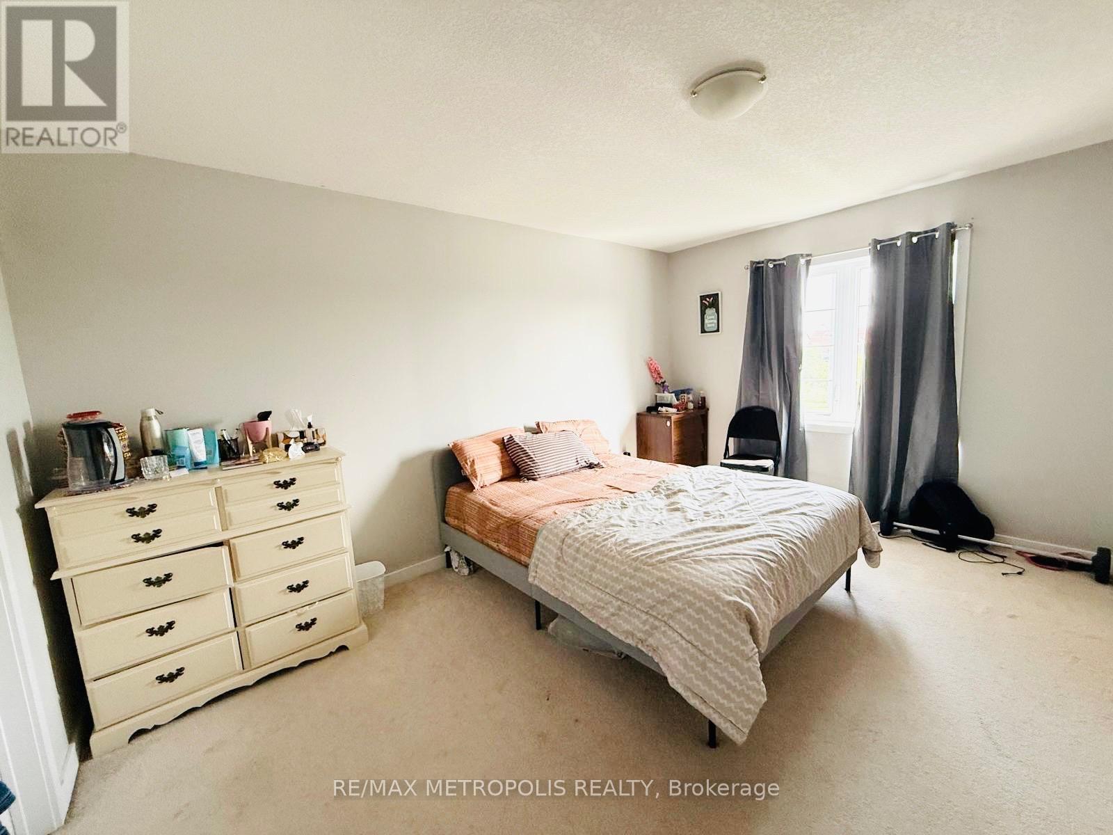 Upper - 116 Golden Springs Drive, Brampton, Ontario  L7A 0C7 - Photo 8 - W12195461