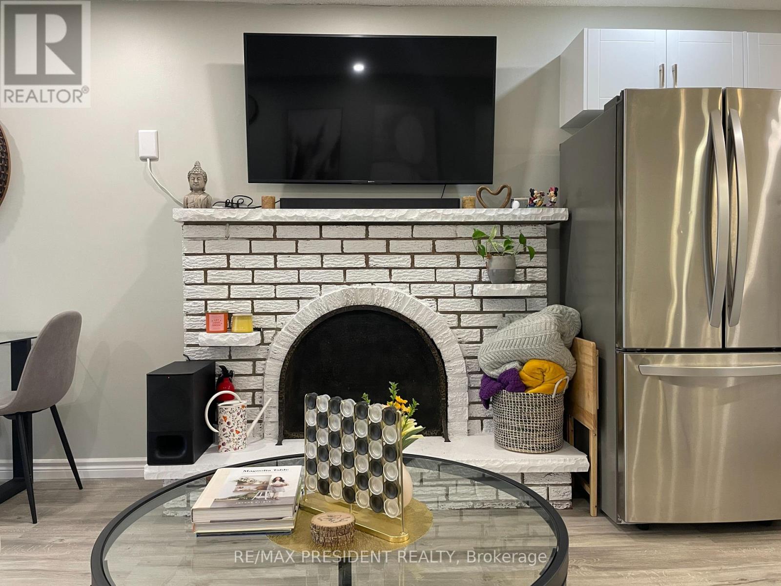 Rear - 2583 Trident Avenue, Mississauga, Ontario  L5R 0B2 - Photo 3 - W12195477