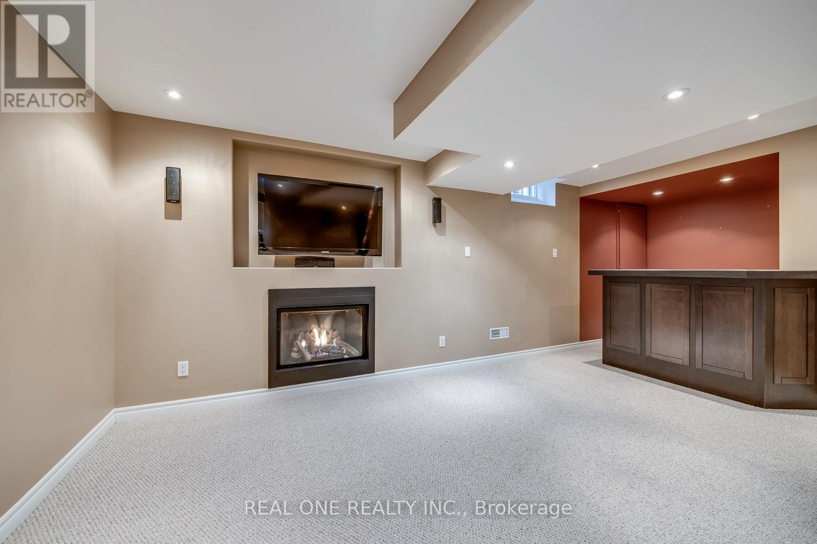 76 Inverhuron Trail, Oakville (Ro River Oaks), Ontario  L6H 5Z7 - Photo 40 - W12195478