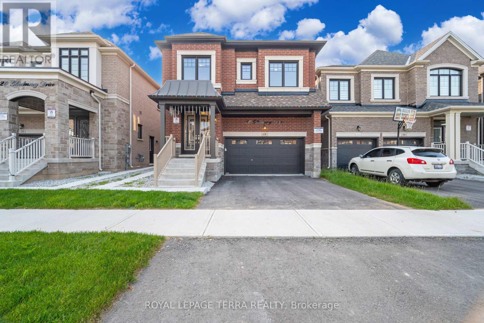 18 Gladmary Drive, Brampton, Ontario  L6Y 0E4 - Photo 2 - W12195502
