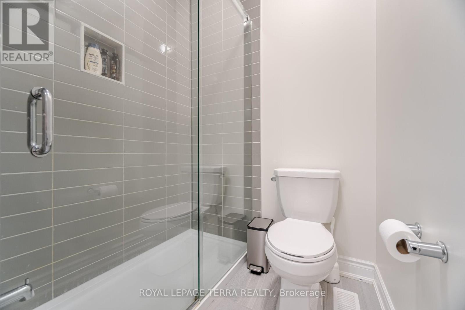 18 Gladmary Drive, Brampton, Ontario  L6Y 0E4 - Photo 36 - W12195502