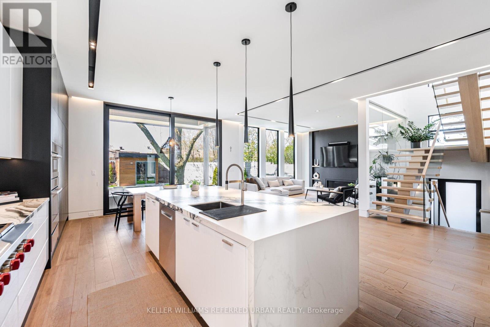 1337 Waverly Avenue, Oakville, Ontario  L6L 2S4 - Photo 8 - W12195523