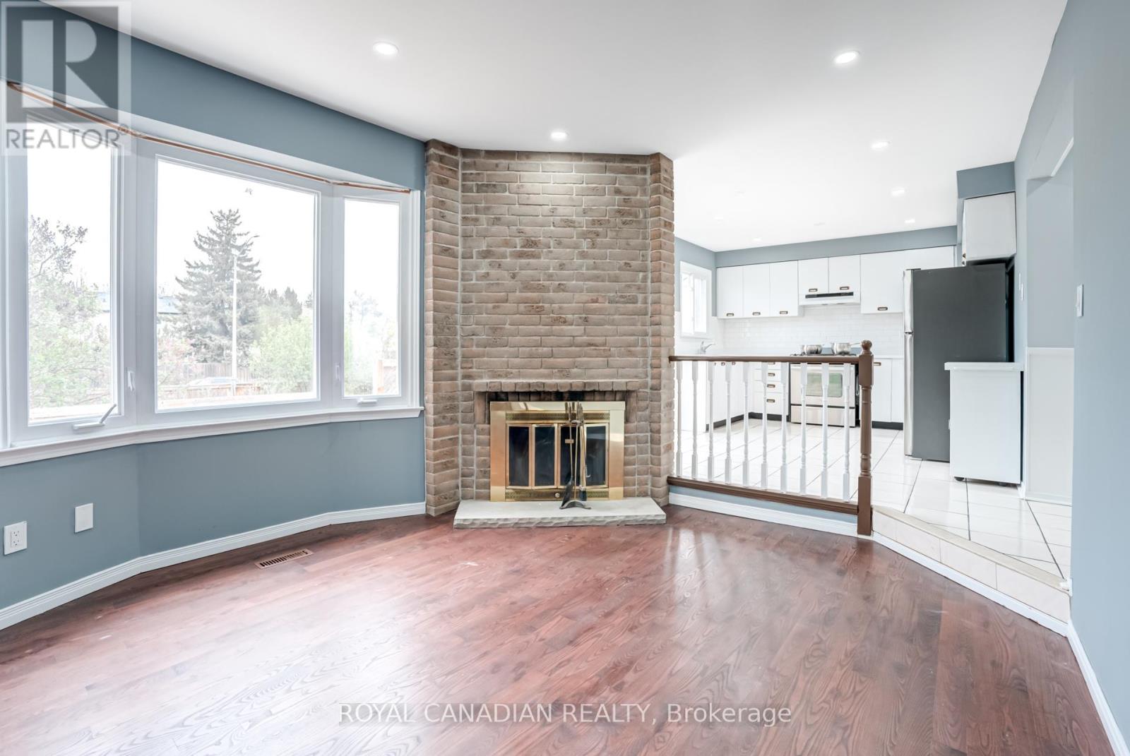 28 Nickel Crescent, Brampton (Westgate), Ontario  L6S 4W1 - Photo 10 - W12195527