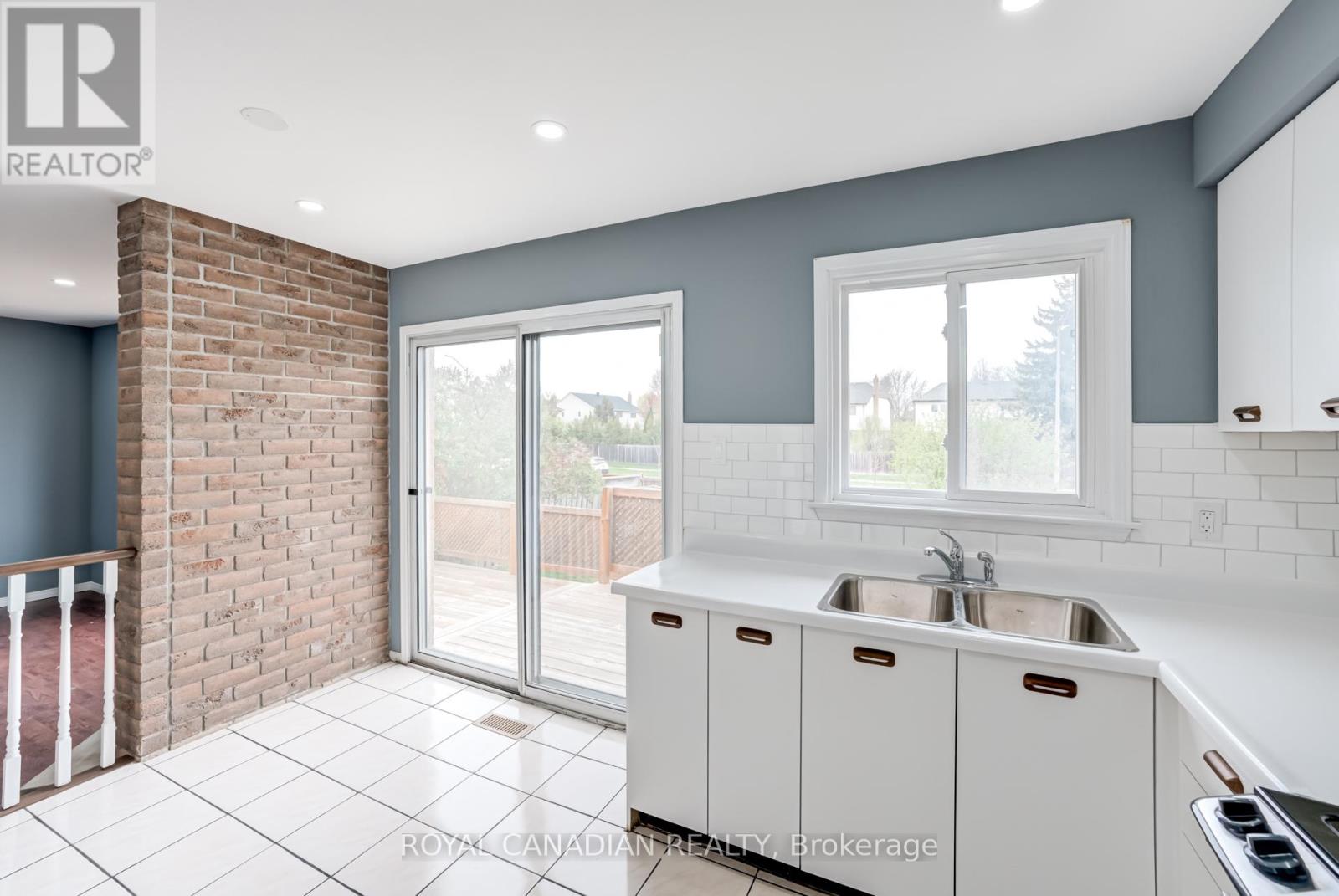 28 Nickel Crescent, Brampton, Ontario  L6S 4W1 - Photo 13 - W12195527