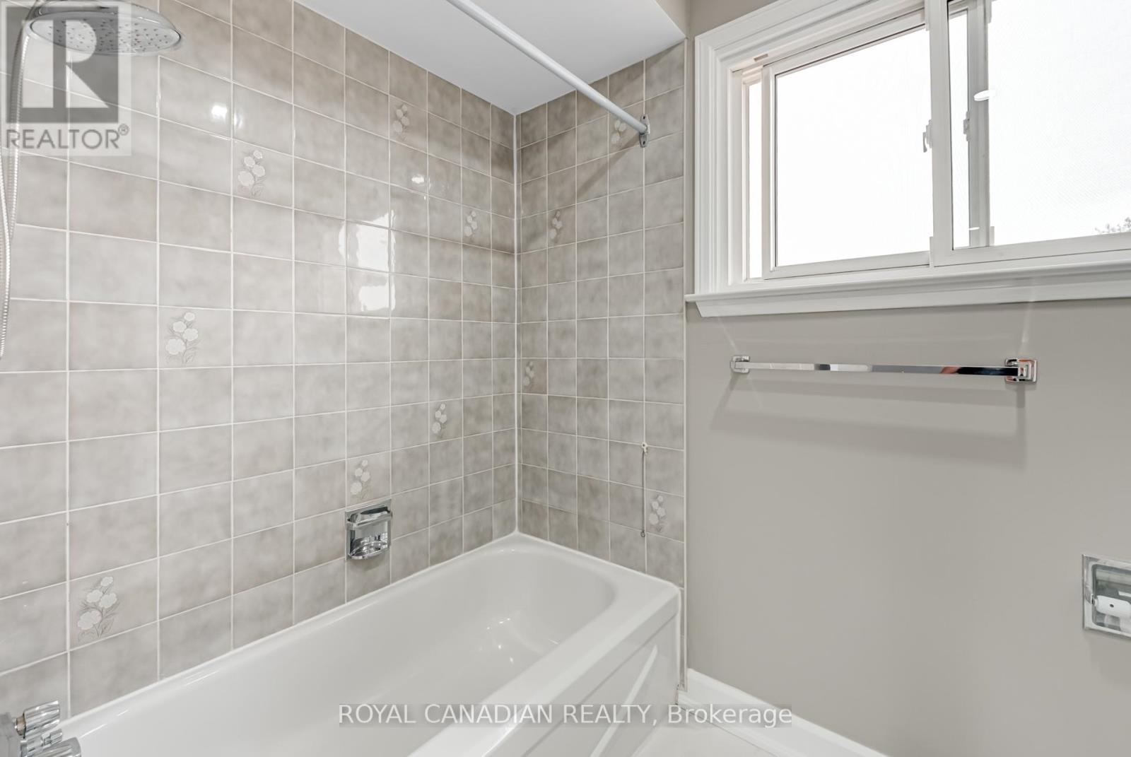 28 Nickel Crescent, Brampton, Ontario  L6S 4W1 - Photo 19 - W12195527