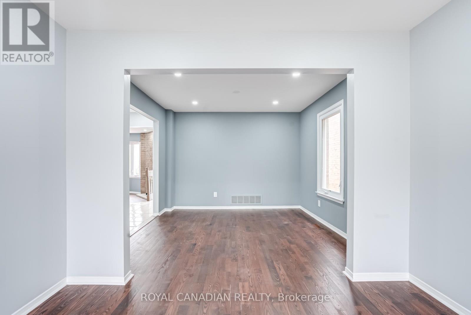 28 Nickel Crescent, Brampton, Ontario  L6S 4W1 - Photo 7 - W12195527