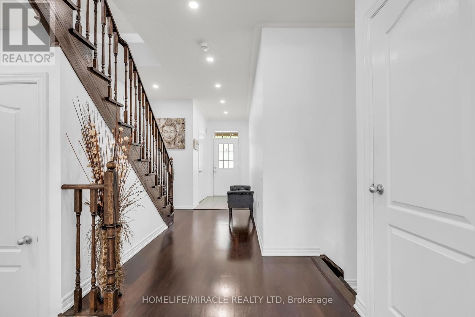 14 Falling Leaf Drive, Caledon, Ontario  L4G 6K6 - Photo 10 - W12195532