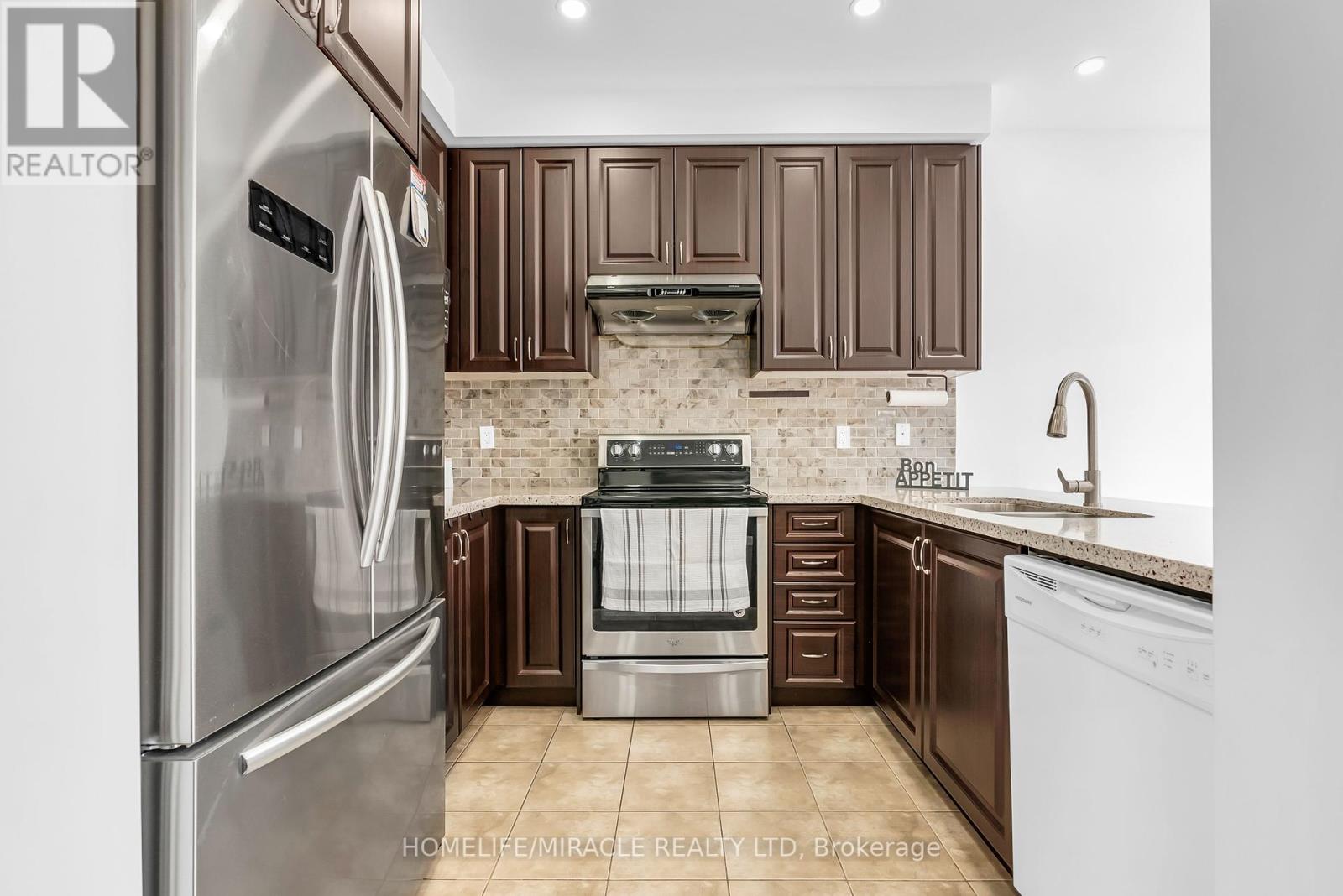14 Falling Leaf Drive, Caledon, Ontario  L4G 6K6 - Photo 17 - W12195532